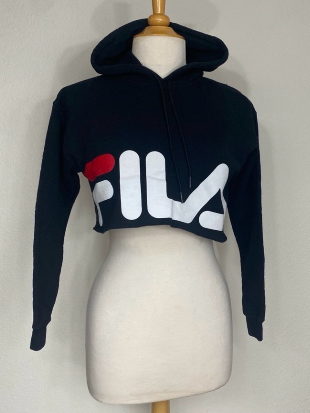 3/$25 Fila Black Logo Hooded Fleece Lined Crop Sweatshirt Size XS Athleisure Gym